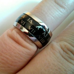 Roman numeral double Spinner Ring stainless steel
